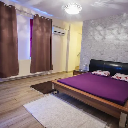Nilsen Daily Weekly Villa Marmaris