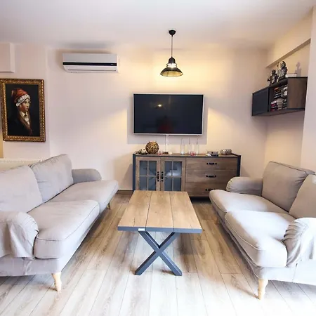 Nilsen Daily Weekly Villa *