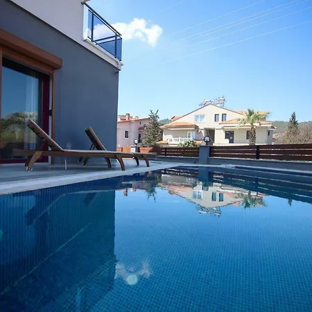 Nilsen Daily Weekly Villa *